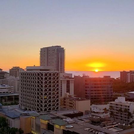 Waikiki Kuhio 1-Bedrm Apt, Ocean View, Free Parking & Wifi Honolulu Esterno foto