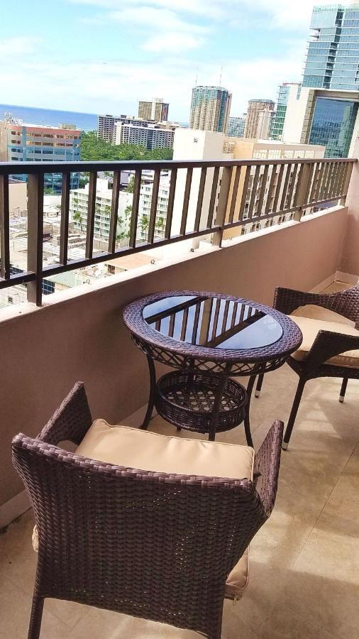 Waikiki Kuhio 1-Bedrm Apt, Ocean View, Free Parking & Wifi Honolulu Esterno foto