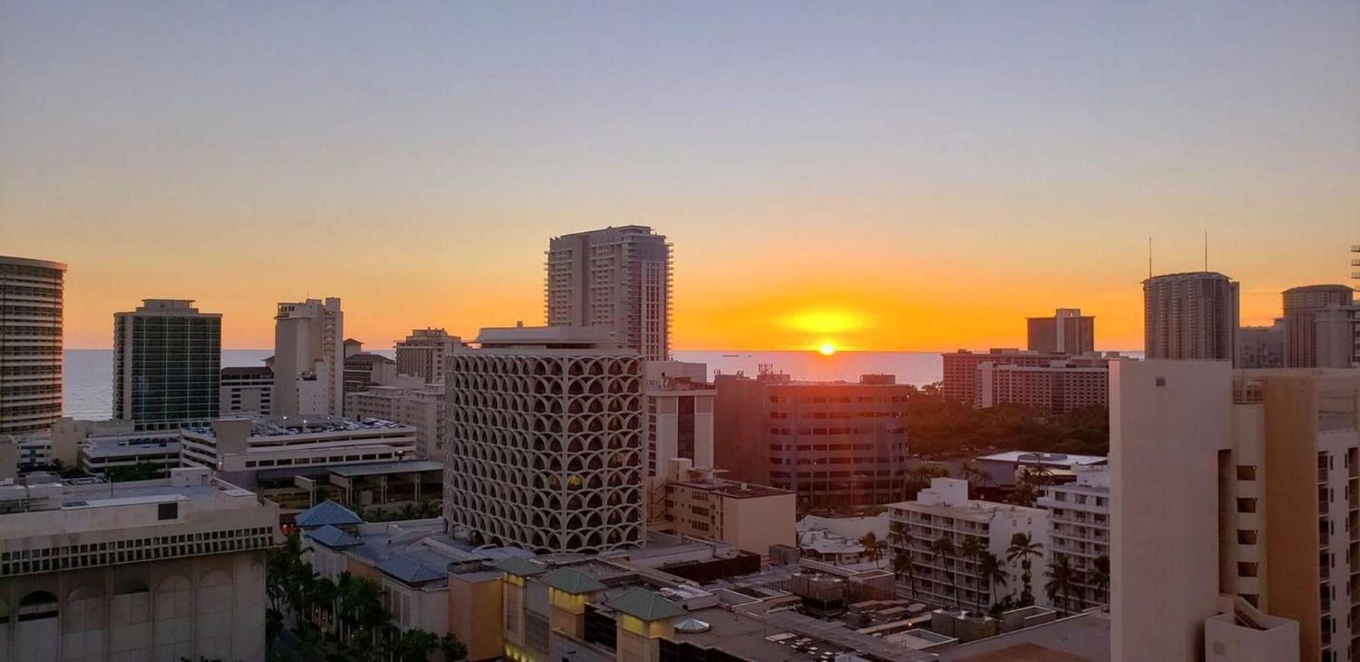 Waikiki Kuhio 1-Bedrm Apt, Ocean View, Free Parking & Wifi Honolulu Esterno foto